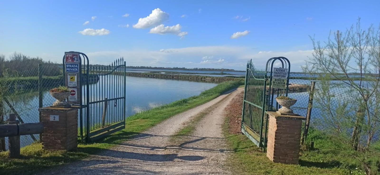 Casa Vacanze Nel Delta Del Po Taglio di Po Exteriör bild