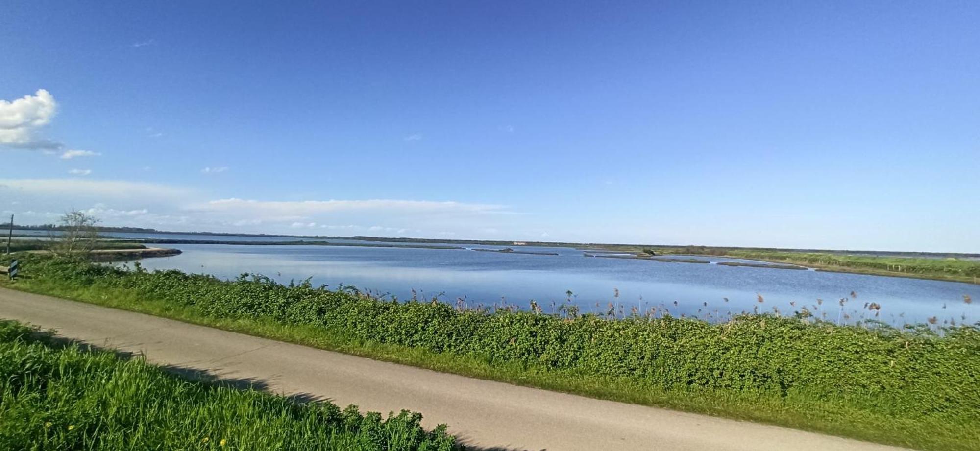 Casa Vacanze Nel Delta Del Po Taglio di Po Exteriör bild