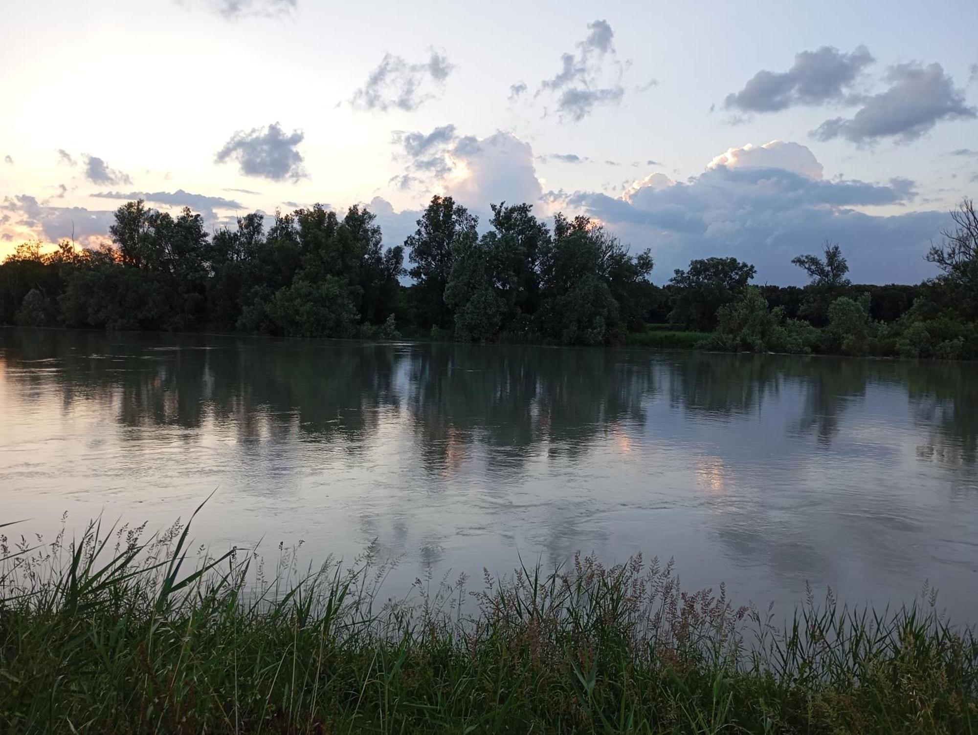 Casa Vacanze Nel Delta Del Po Taglio di Po Exteriör bild